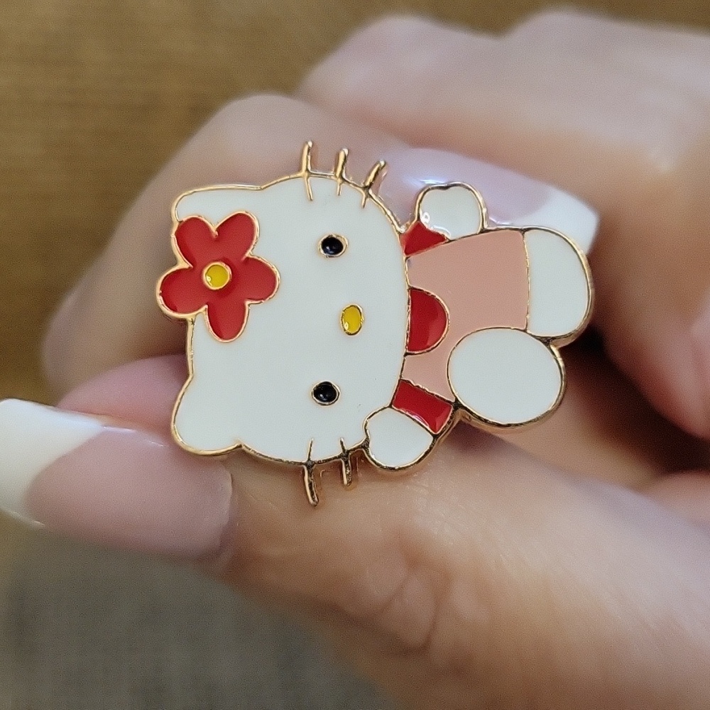 HELLO KITTY PIN